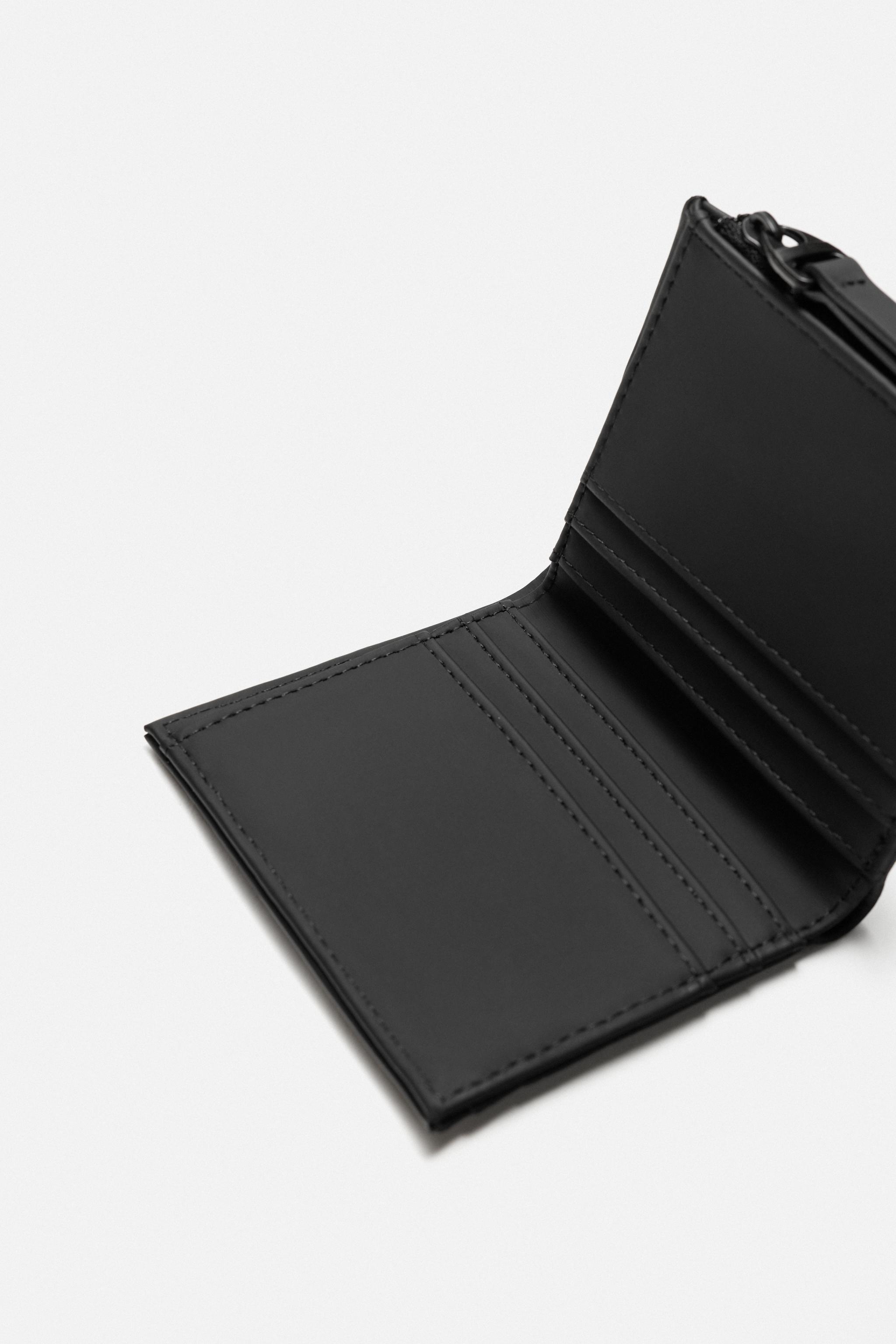 RUBBERIZED COIN WALLET